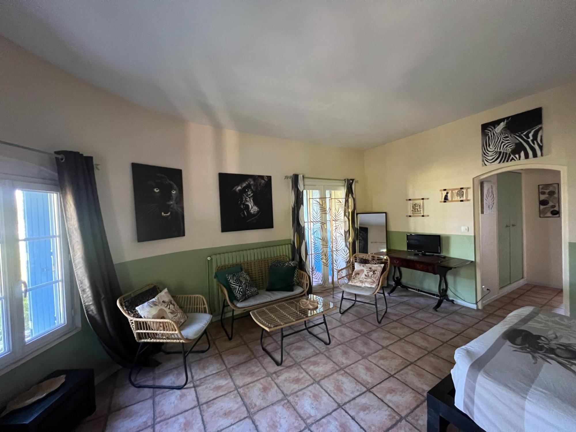 Bed and Breakfast Bastide du Bonheur Saint Donat à Gréoux-les-Bains Extérieur photo